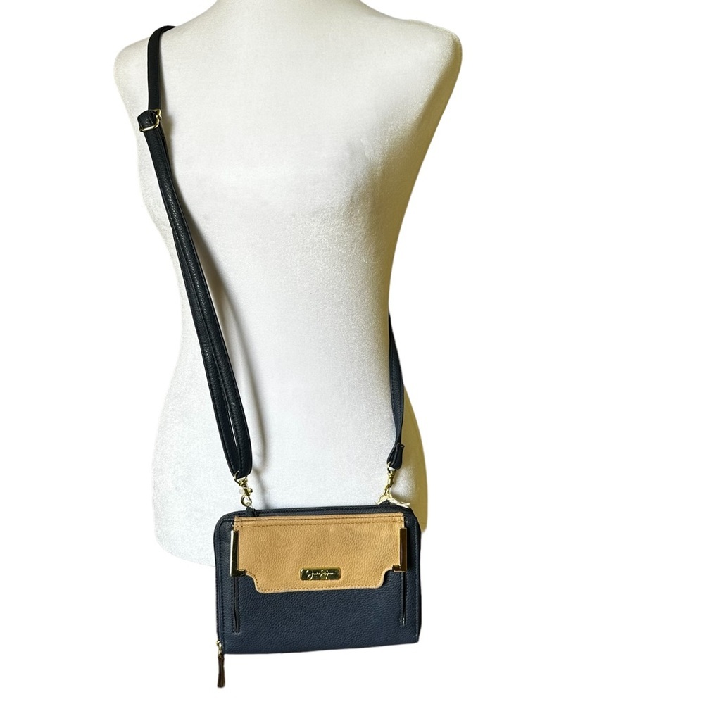 Jessica Simpson Organize Crossbody Frances purse. NWT
